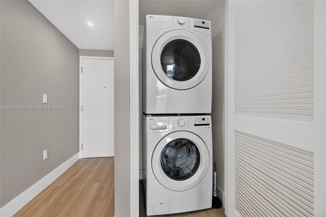 For Rent: $2,995 (0 beds, 1 baths, 479 Square Feet)