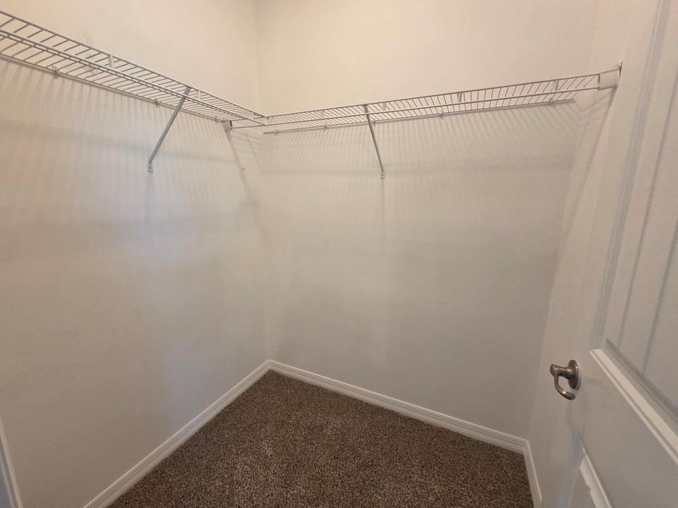 Bedroom 4-Walk-in Closet