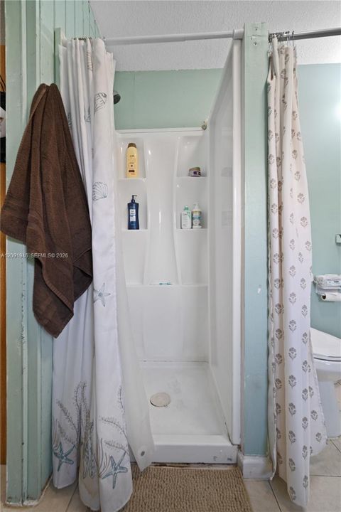 В аренду: $1,199 (0 спален, 1 ванн, 1337 Квадратных фут)