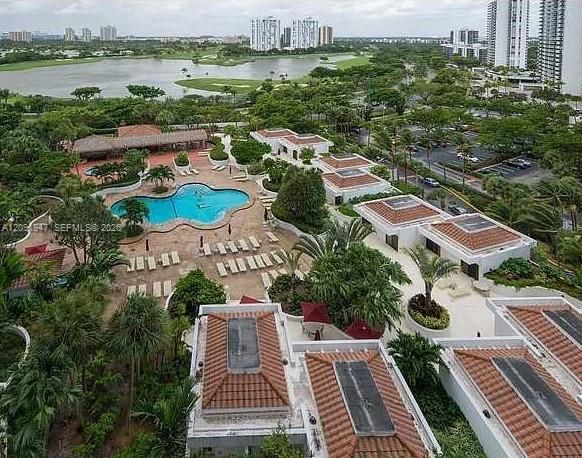 На продажу: $475,000 (2 спален, 2 ванн, 1400 Квадратных фут)