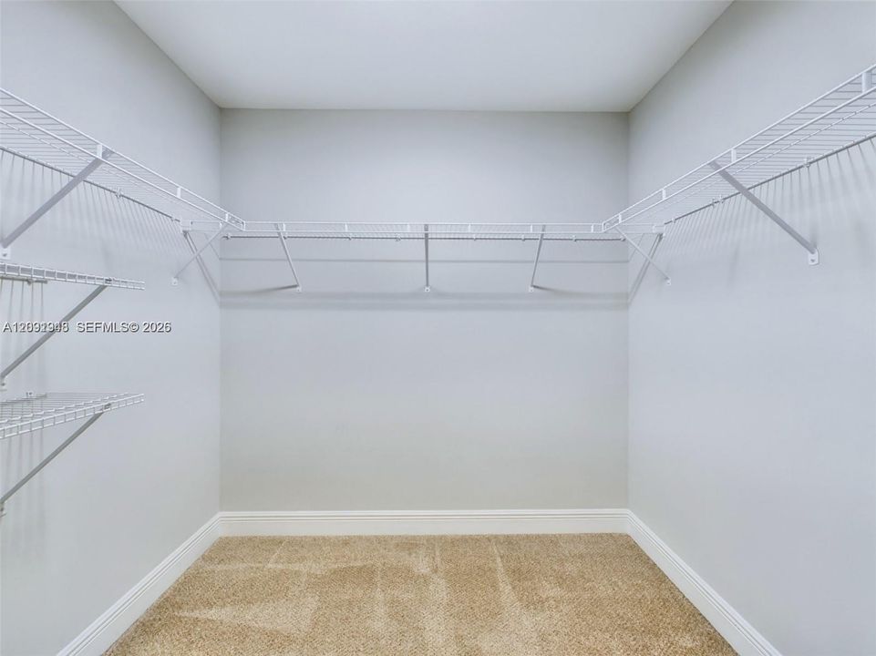 En Renta: $3,300 (4 camas, 2 baños, 1871 Pies cuadrados)