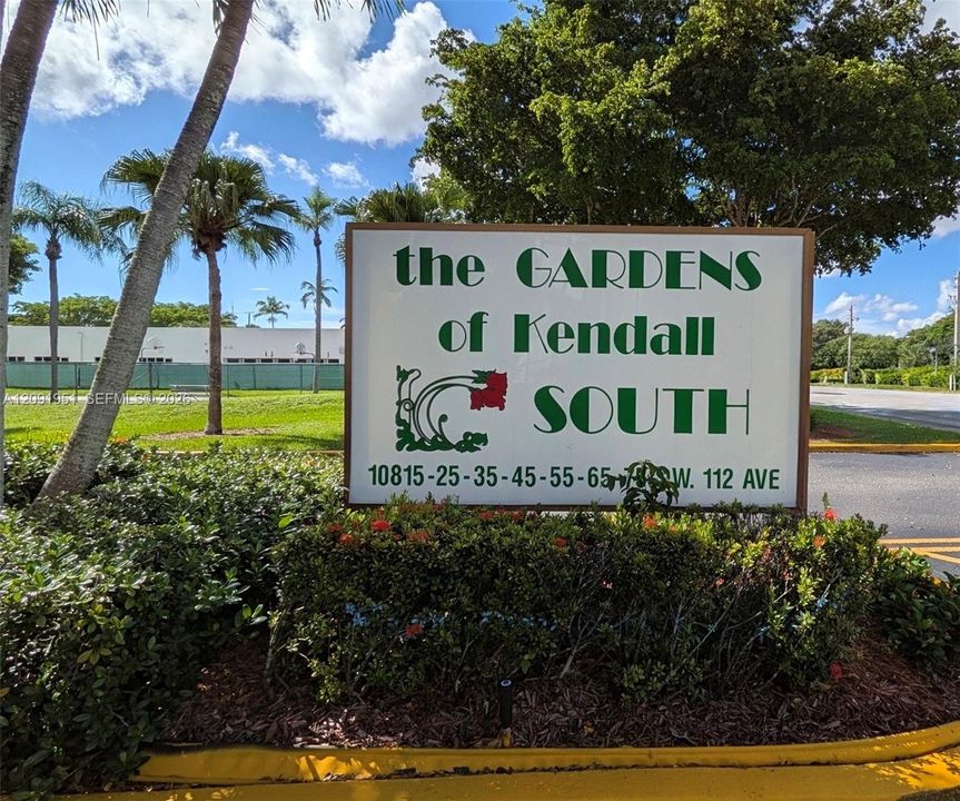 For Rent: $1,900 (1 beds, 1 baths, 787 Square Feet)