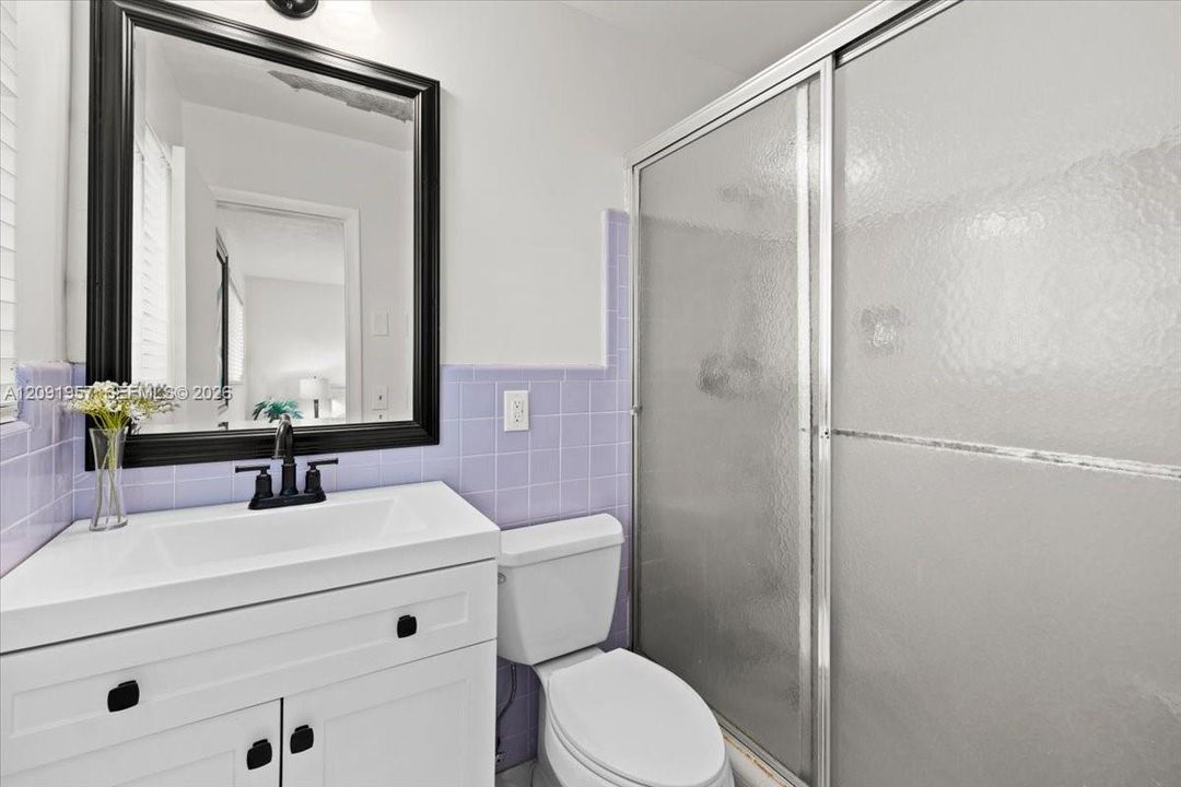 Active With Contract: $555,000 (4 beds, 2 baths, 1885 Square Feet)