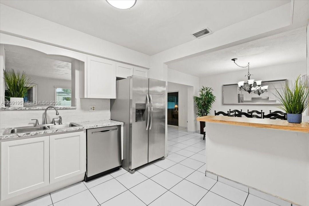 Active With Contract: $555,000 (4 beds, 2 baths, 1885 Square Feet)