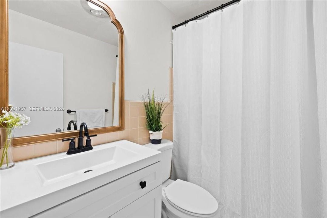 Active With Contract: $555,000 (4 beds, 2 baths, 1885 Square Feet)