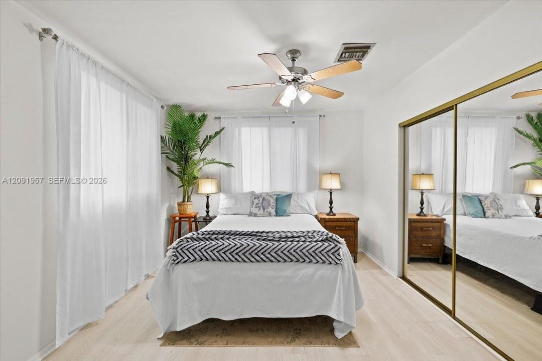 Active With Contract: $555,000 (4 beds, 2 baths, 1885 Square Feet)