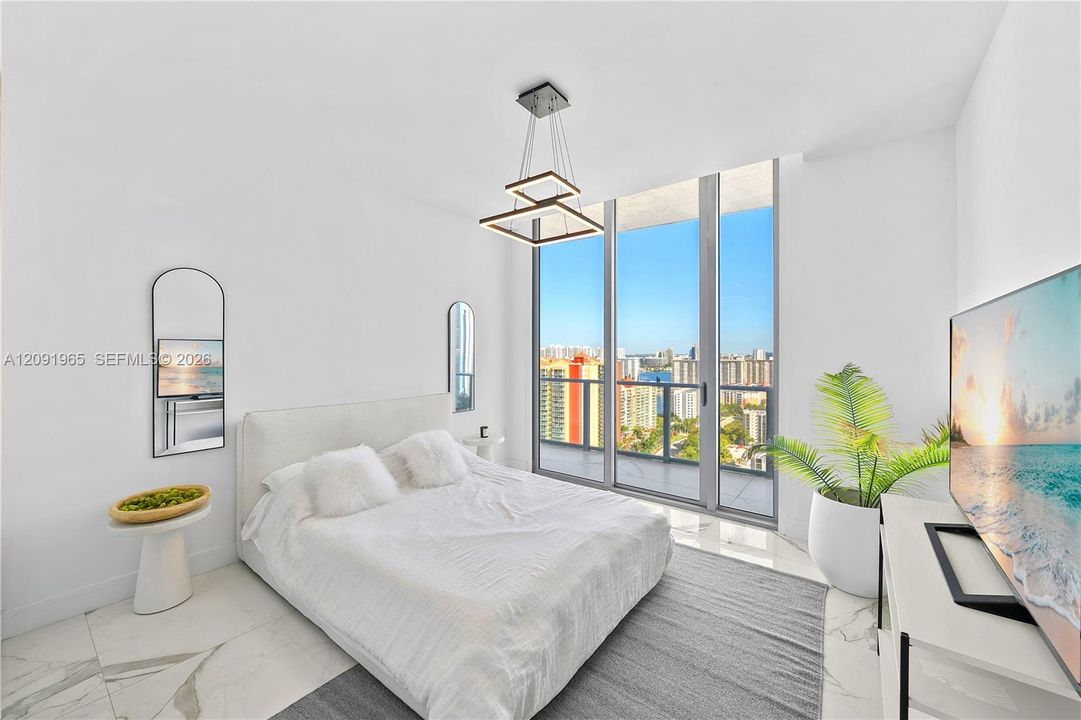 En Venta: $3,395,000 (4 camas, 4 baños, 3722 Pies cuadrados)