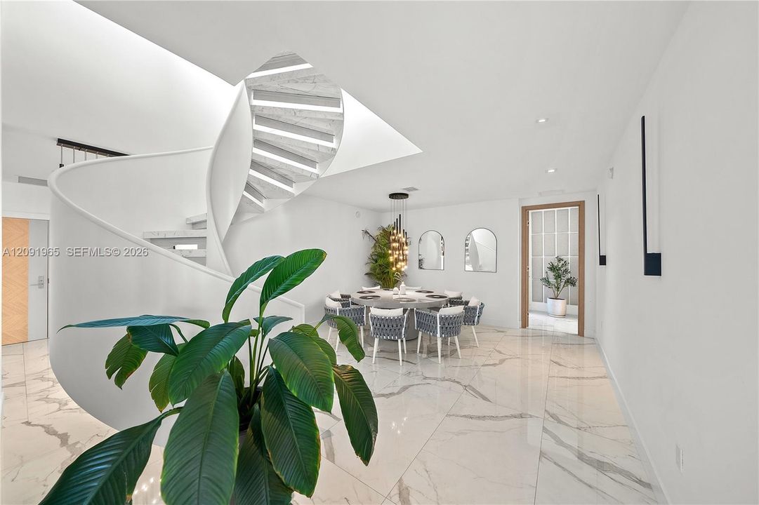 En Venta: $3,395,000 (4 camas, 4 baños, 3722 Pies cuadrados)