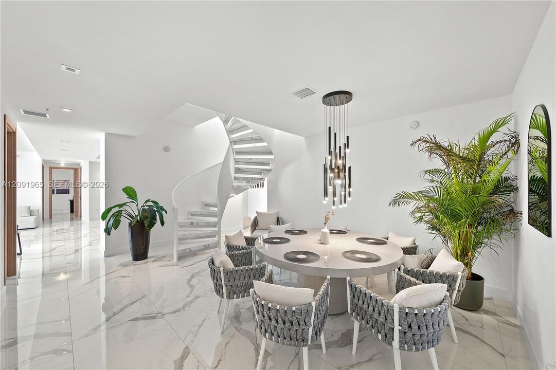 En Venta: $3,395,000 (4 camas, 4 baños, 3722 Pies cuadrados)