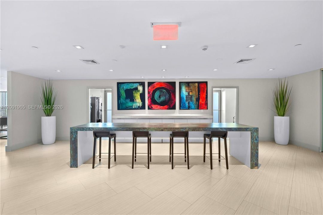 En Venta: $3,395,000 (4 camas, 4 baños, 3722 Pies cuadrados)