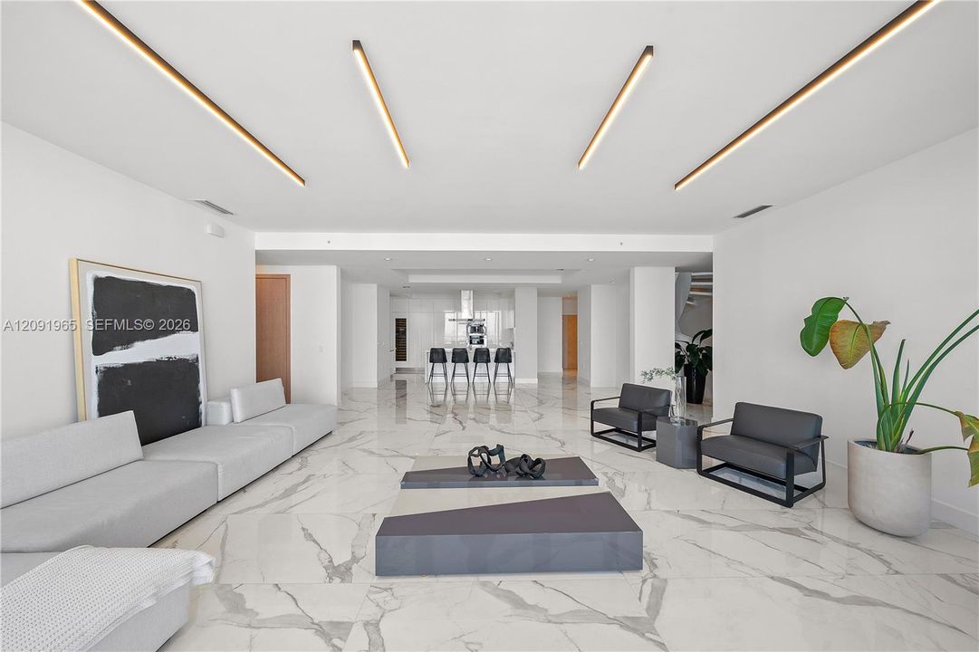 En Venta: $3,395,000 (4 camas, 4 baños, 3722 Pies cuadrados)