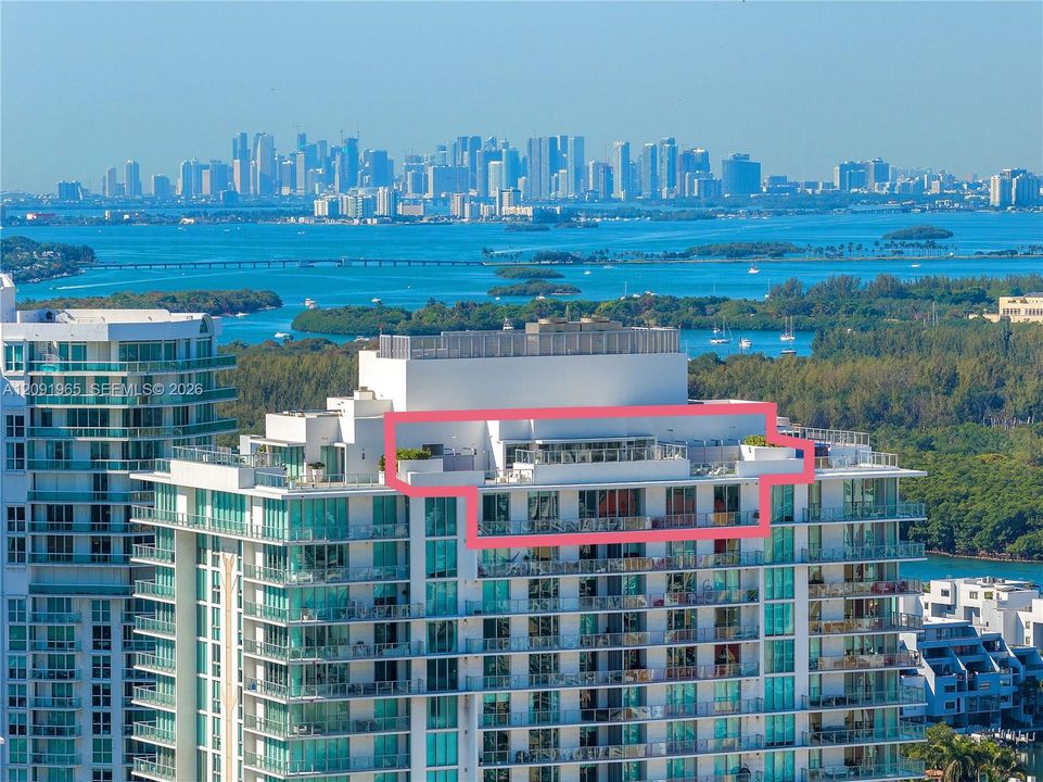 En Venta: $3,395,000 (4 camas, 4 baños, 3722 Pies cuadrados)