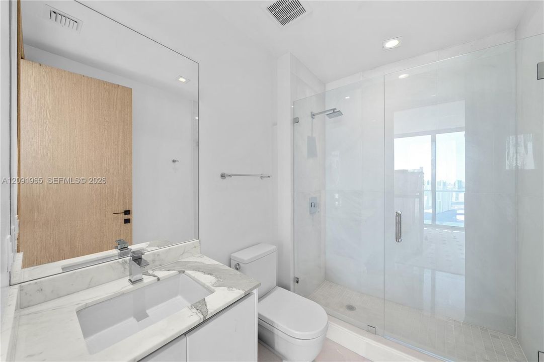 En Venta: $3,395,000 (4 camas, 4 baños, 3722 Pies cuadrados)