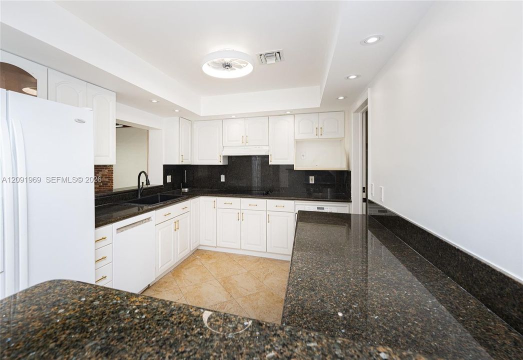 En Renta: $4,550 (3 camas, 2 baños, 1787 Pies cuadrados)