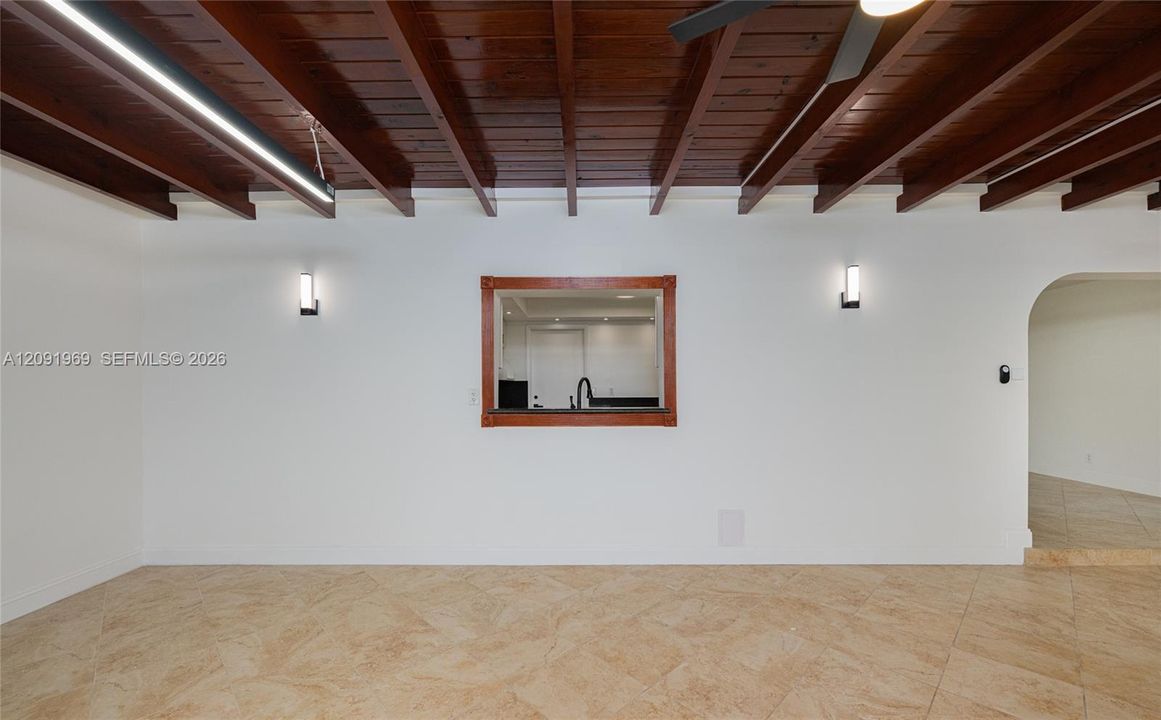 En Renta: $4,550 (3 camas, 2 baños, 1787 Pies cuadrados)