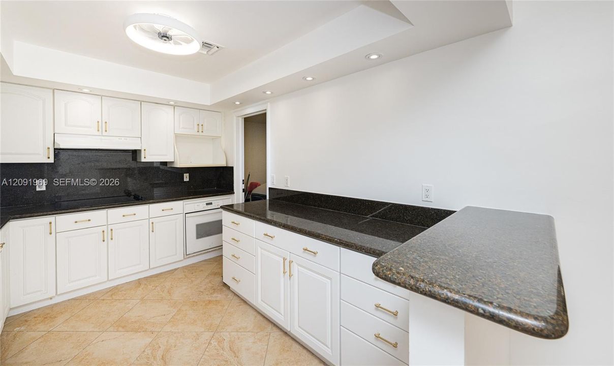 En Renta: $4,550 (3 camas, 2 baños, 1787 Pies cuadrados)