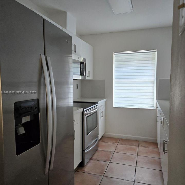 В аренду: $2,650 (3 спален, 2 ванн, 1000 Квадратных фут)
