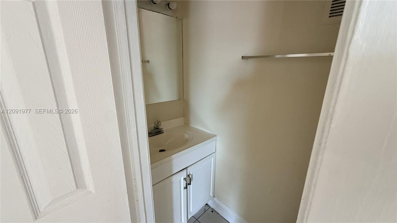 En Venta: $188,384 (3 camas, 1 baños, 847 Pies cuadrados)
