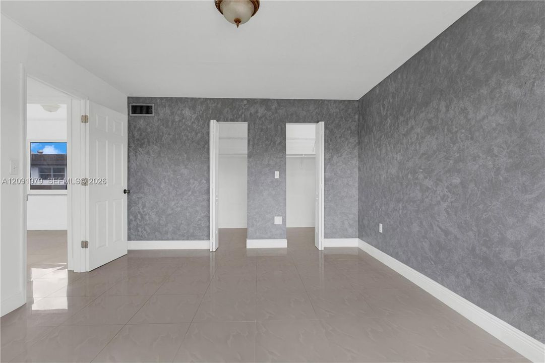 For Rent: $3,200 (3 beds, 1 baths, 1378 Square Feet)
