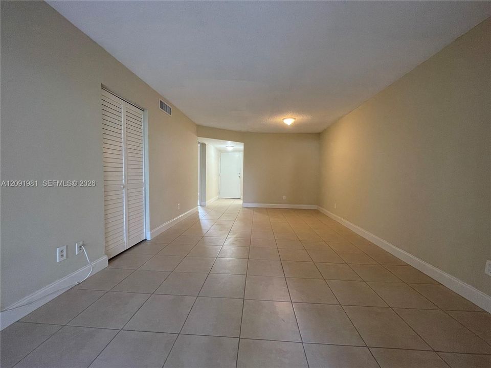 For Sale: $209,000 (2 beds, 2 baths, 820 Square Feet)