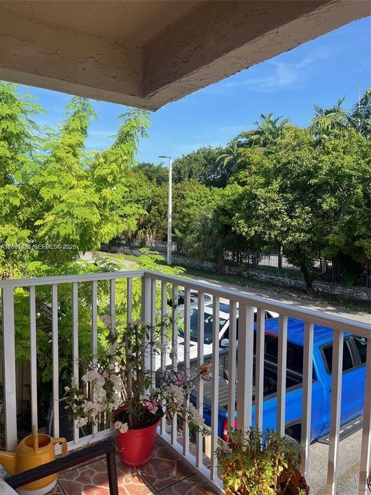 For Rent: $2,100 (2 beds, 2 baths, 1060 Square Feet)