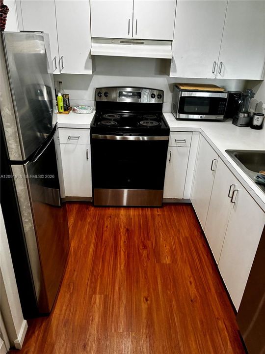 En Venta: $264,900 (2 camas, 2 baños, 966 Pies cuadrados)