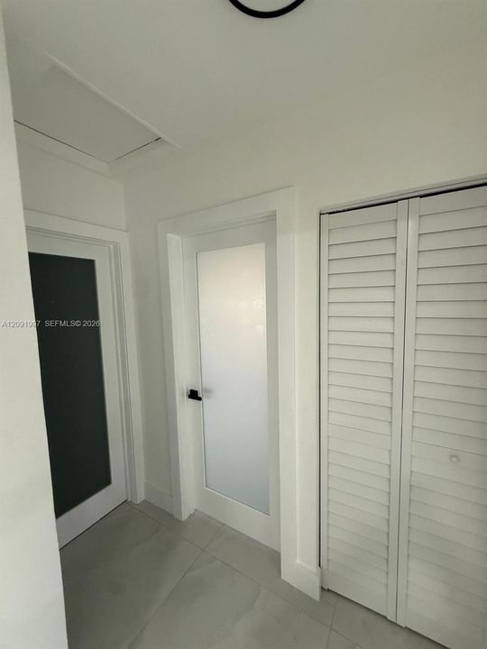 En Venta: $760,000 (4 camas, 2 baños, 1947 Pies cuadrados)