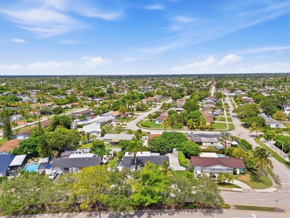 For Sale: $655,000 (3 beds, 1 baths, 1918 Square Feet)