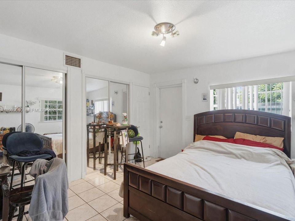 For Sale: $655,000 (3 beds, 1 baths, 1918 Square Feet)