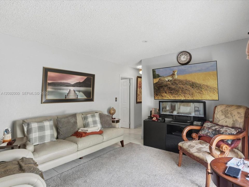 For Sale: $655,000 (3 beds, 1 baths, 1918 Square Feet)