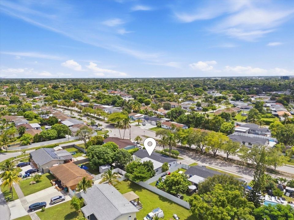 For Sale: $655,000 (3 beds, 1 baths, 1918 Square Feet)
