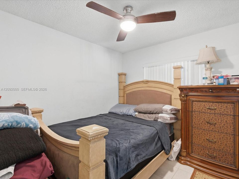 For Sale: $655,000 (3 beds, 1 baths, 1918 Square Feet)