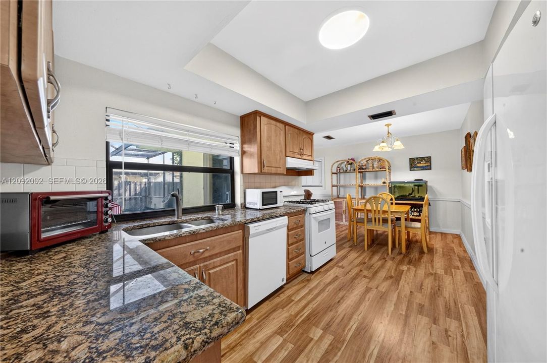 For Sale: $590,000 (3 beds, 2 baths, 1437 Square Feet)