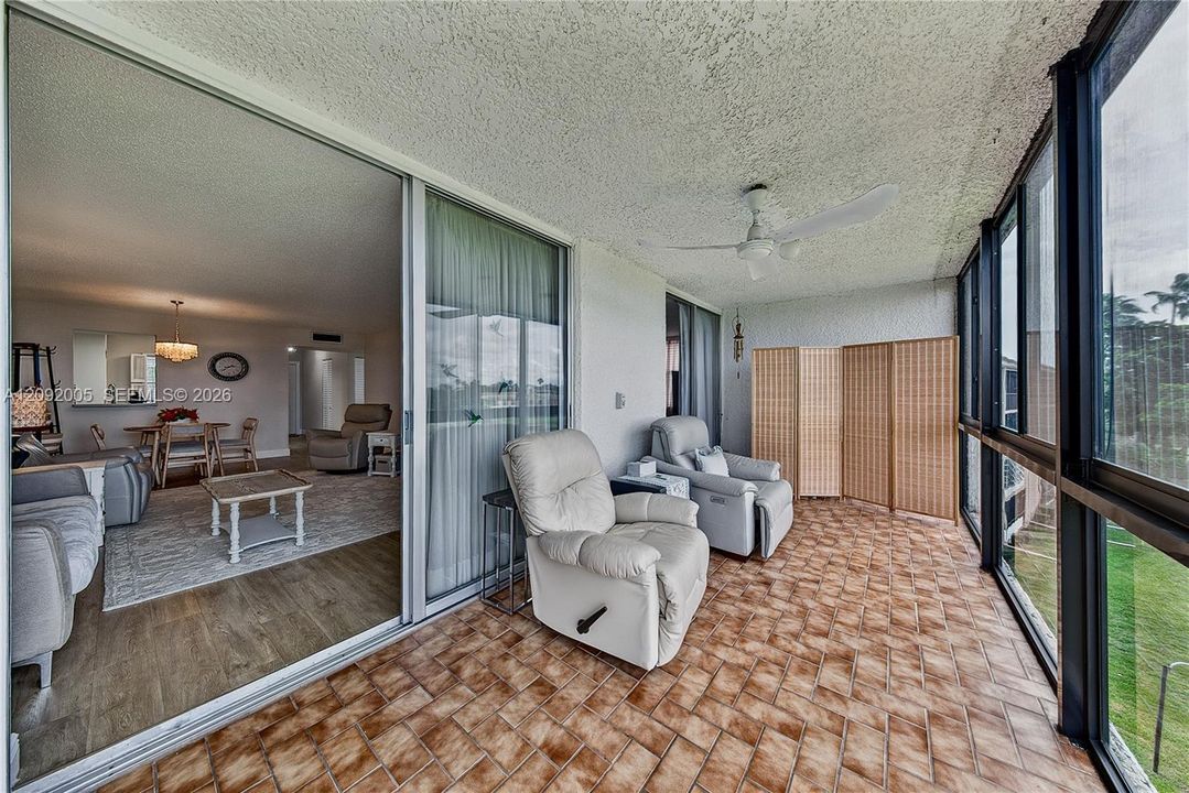 For Sale: $149,000 (2 beds, 2 baths, 1110 Square Feet)