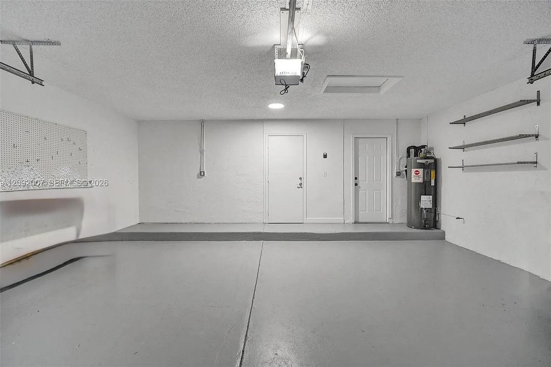 En Renta: $4,450 (3 camas, 2 baños, 1847 Pies cuadrados)
