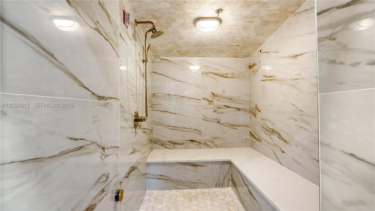 В аренду: $4,500 (1 спален, 1 ванн, 883 Квадратных фут)