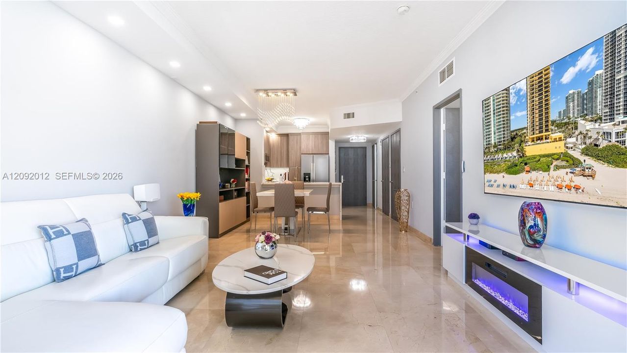 В аренду: $4,500 (1 спален, 1 ванн, 883 Квадратных фут)
