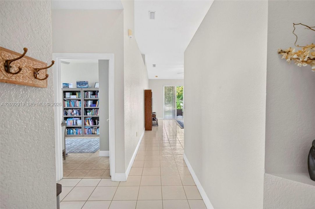 For Sale: $464,900 (3 beds, 2 baths, 1434 Square Feet)