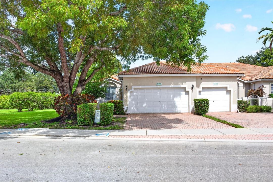 For Sale: $464,900 (3 beds, 2 baths, 1434 Square Feet)