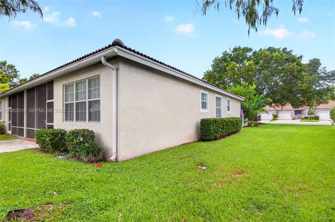 For Sale: $464,900 (3 beds, 2 baths, 1434 Square Feet)