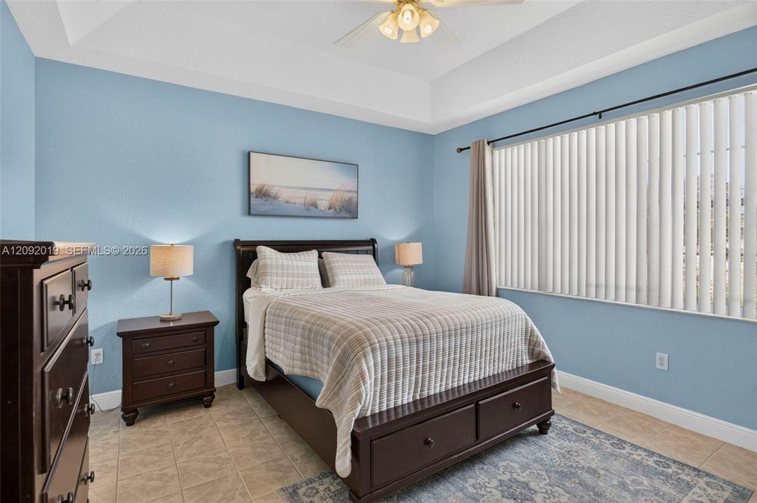 For Sale: $464,900 (3 beds, 2 baths, 1434 Square Feet)
