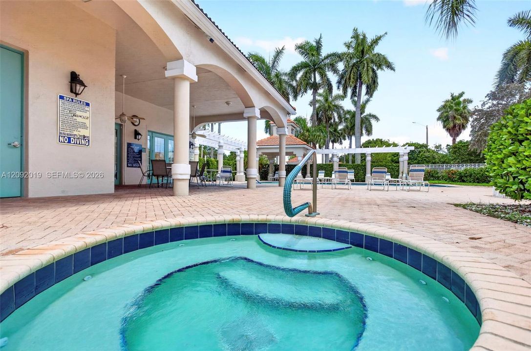 For Sale: $464,900 (3 beds, 2 baths, 1434 Square Feet)