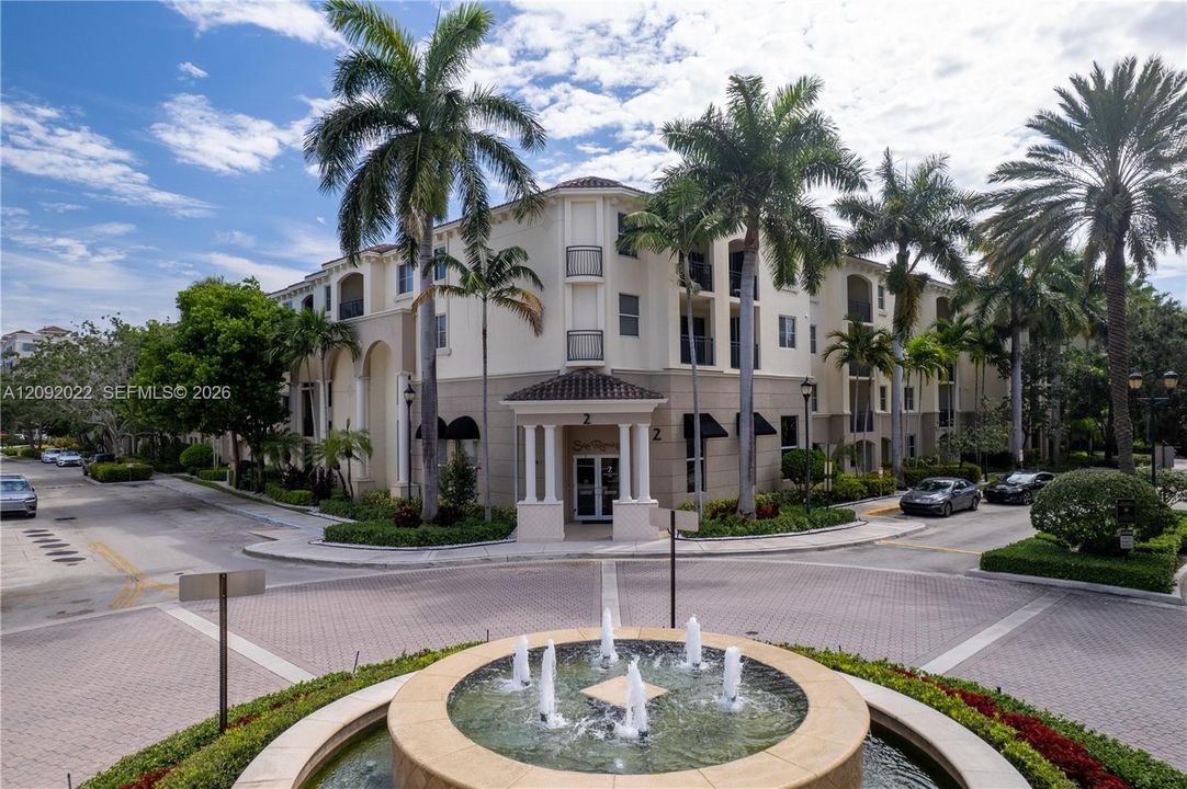 For Rent: $3,200 (3 beds, 2 baths, 1367 Square Feet)