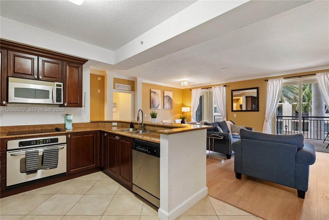 For Rent: $3,200 (3 beds, 2 baths, 1367 Square Feet)
