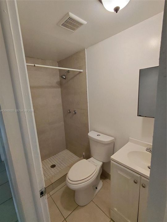For Rent: $2,500 (3 beds, 2 baths, 1175 Square Feet)