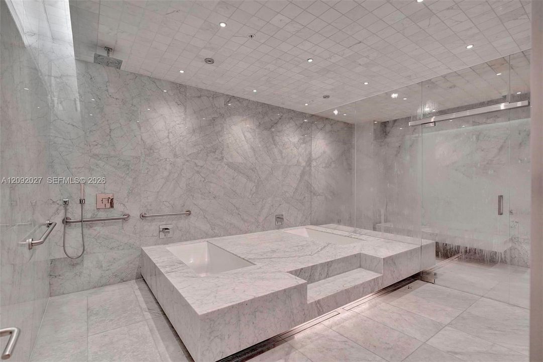 На продажу: $999,000 (2 спален, 2 ванн, 1370 Квадратных фут)