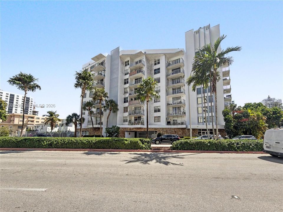 En Venta: $350,000 (1 camas, 1 baños, 980 Pies cuadrados)