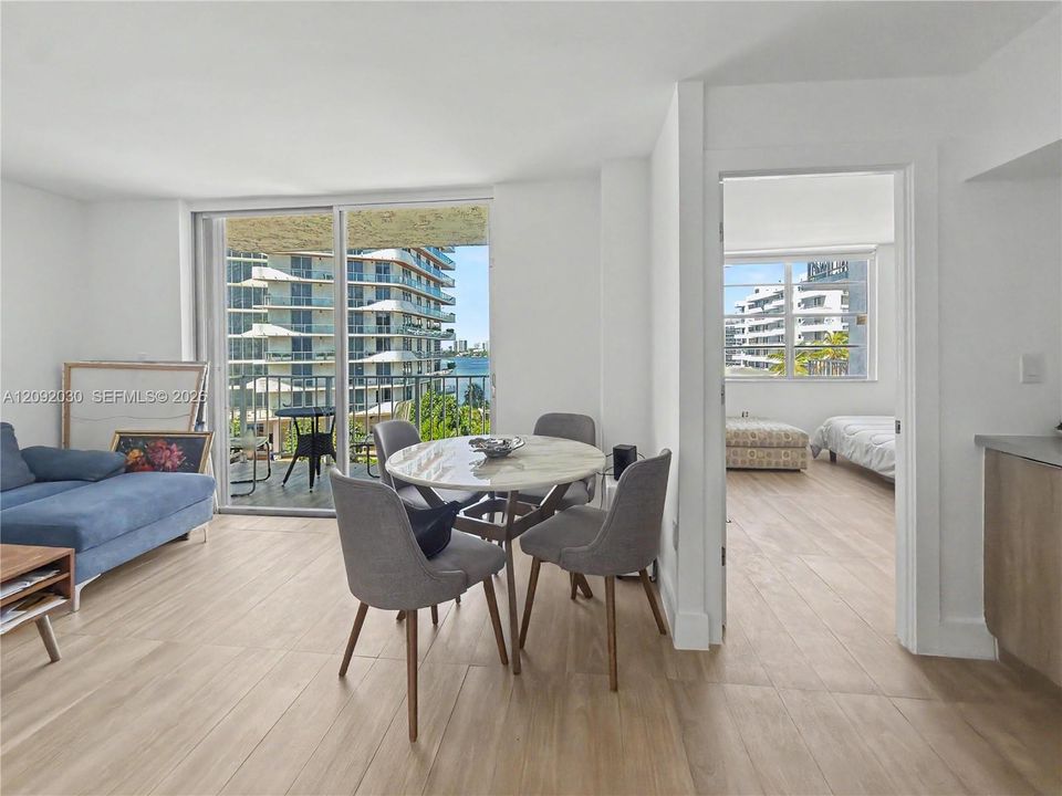 En Venta: $350,000 (1 camas, 1 baños, 980 Pies cuadrados)
