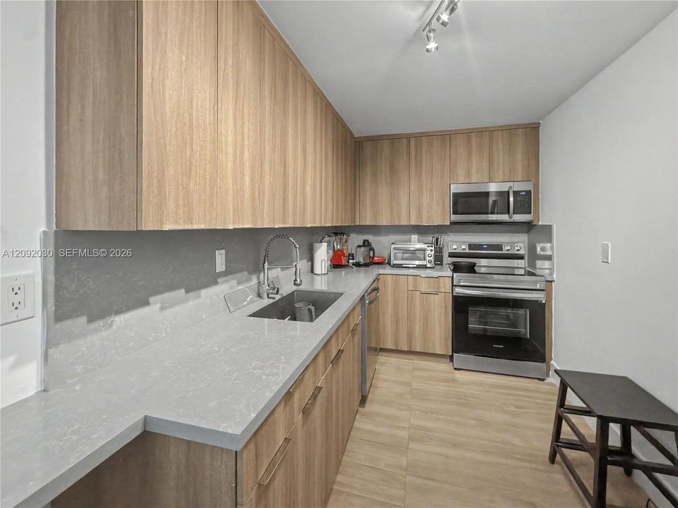 En Venta: $350,000 (1 camas, 1 baños, 980 Pies cuadrados)