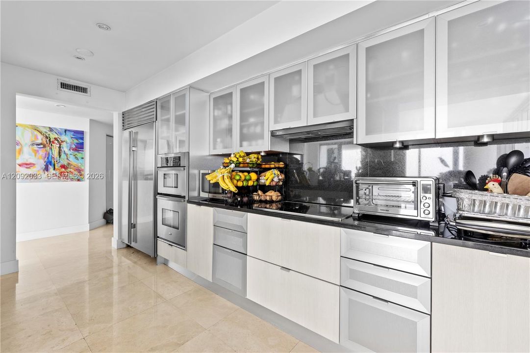 For Rent: $12,000 (2 beds, 2 baths, 1878 Square Feet)